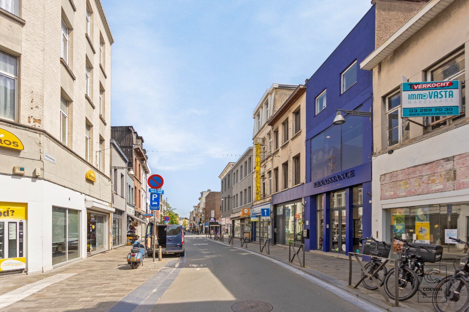 Prachtige handelsruimte met een bruikbare oppervlakte van 355 m² op een SCHITTERENDE locatie te Berchem 