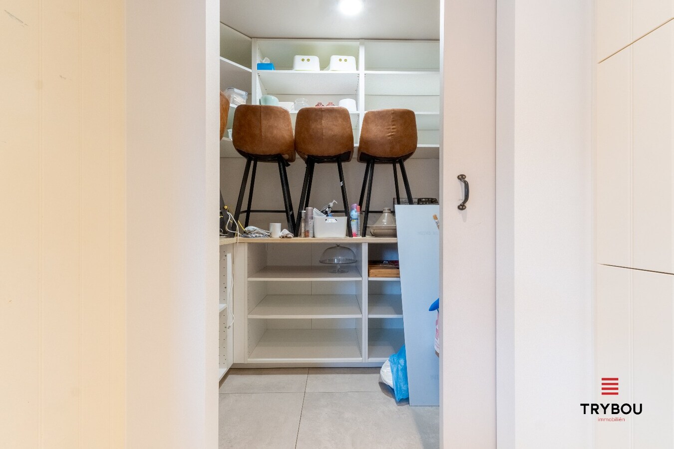 Open bebouwing met een uitzonderlijk ruim perceel in Houthulst! 