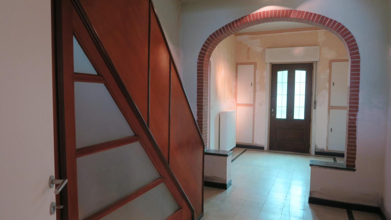 Verzorgde woning met 3 slaapkamers en garage 