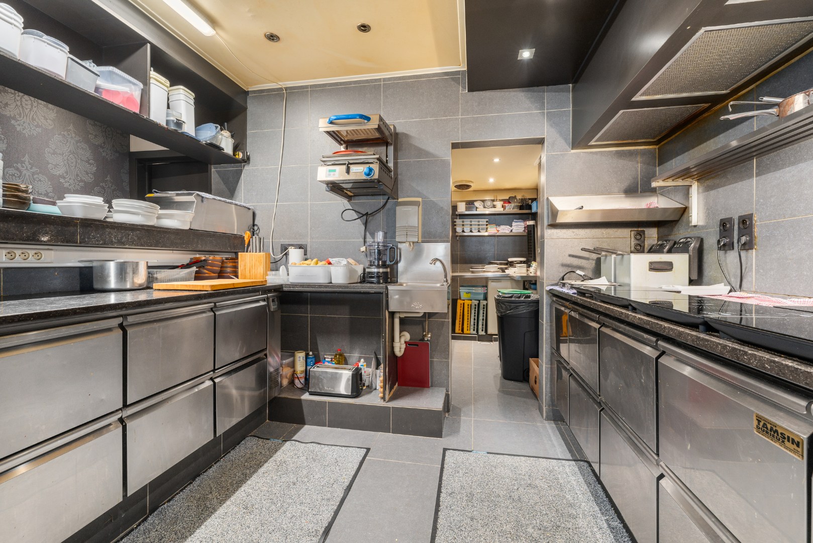 HANDELSPAND OP ZEEDIJK 