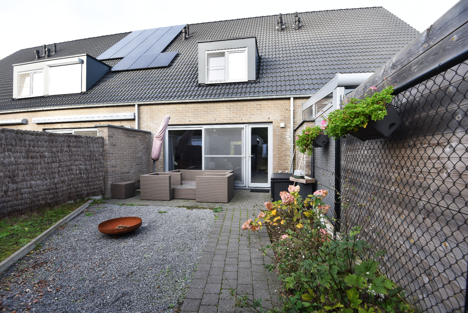 Recente woning 3 slpks, tuin en garage te Maldegem 