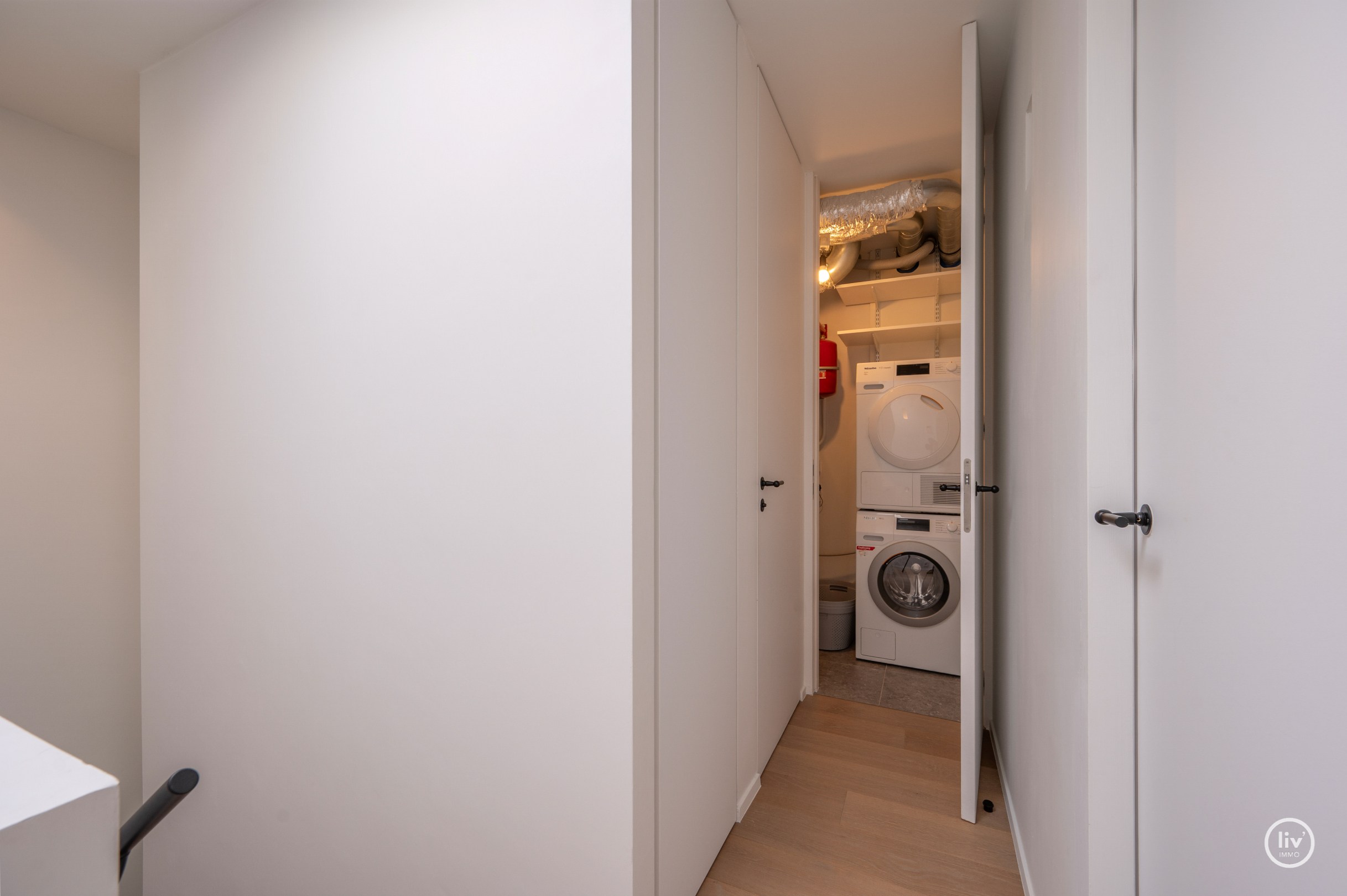 Appartement duplex unique avec 4 chambres dans une résidence récente au centre de Knokke. 