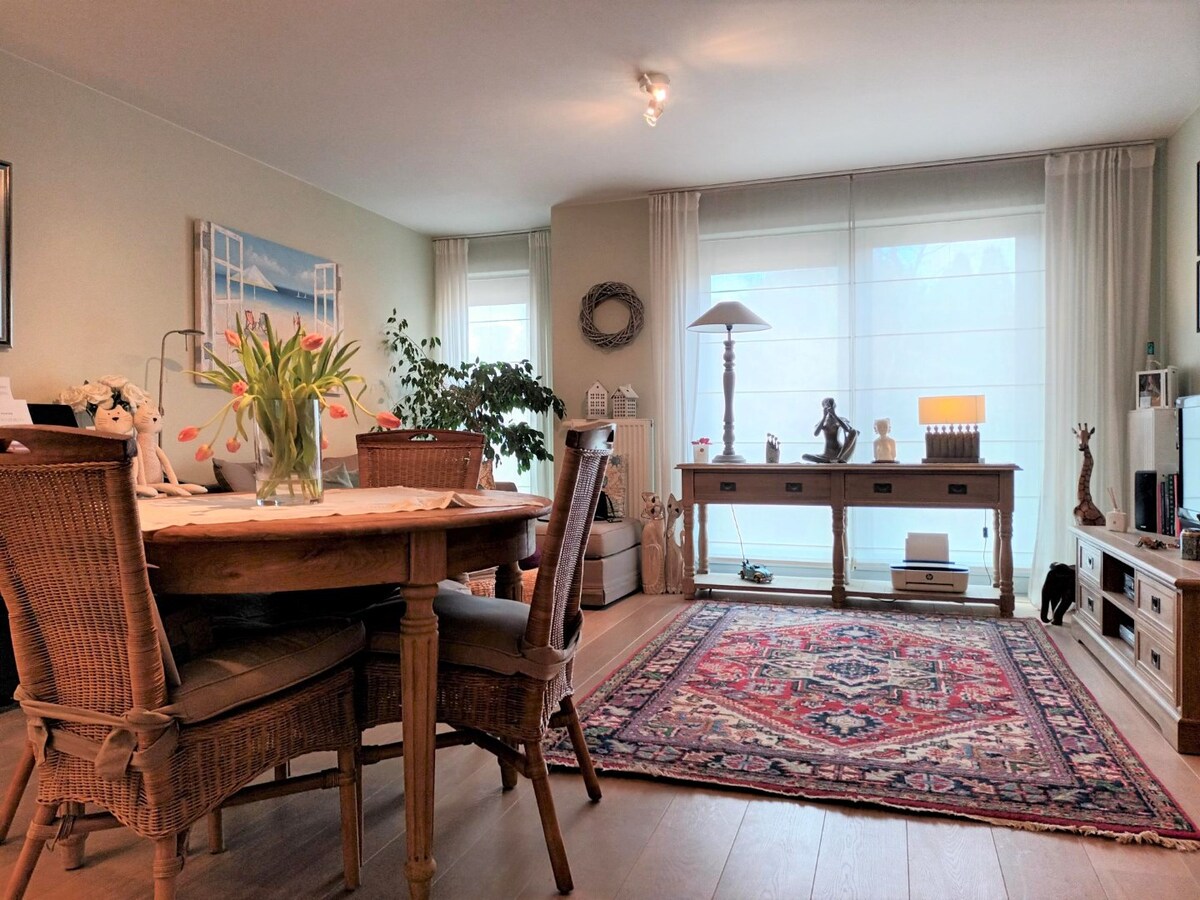 Gunstig gelegen duplex in het centrum van Kermt. 