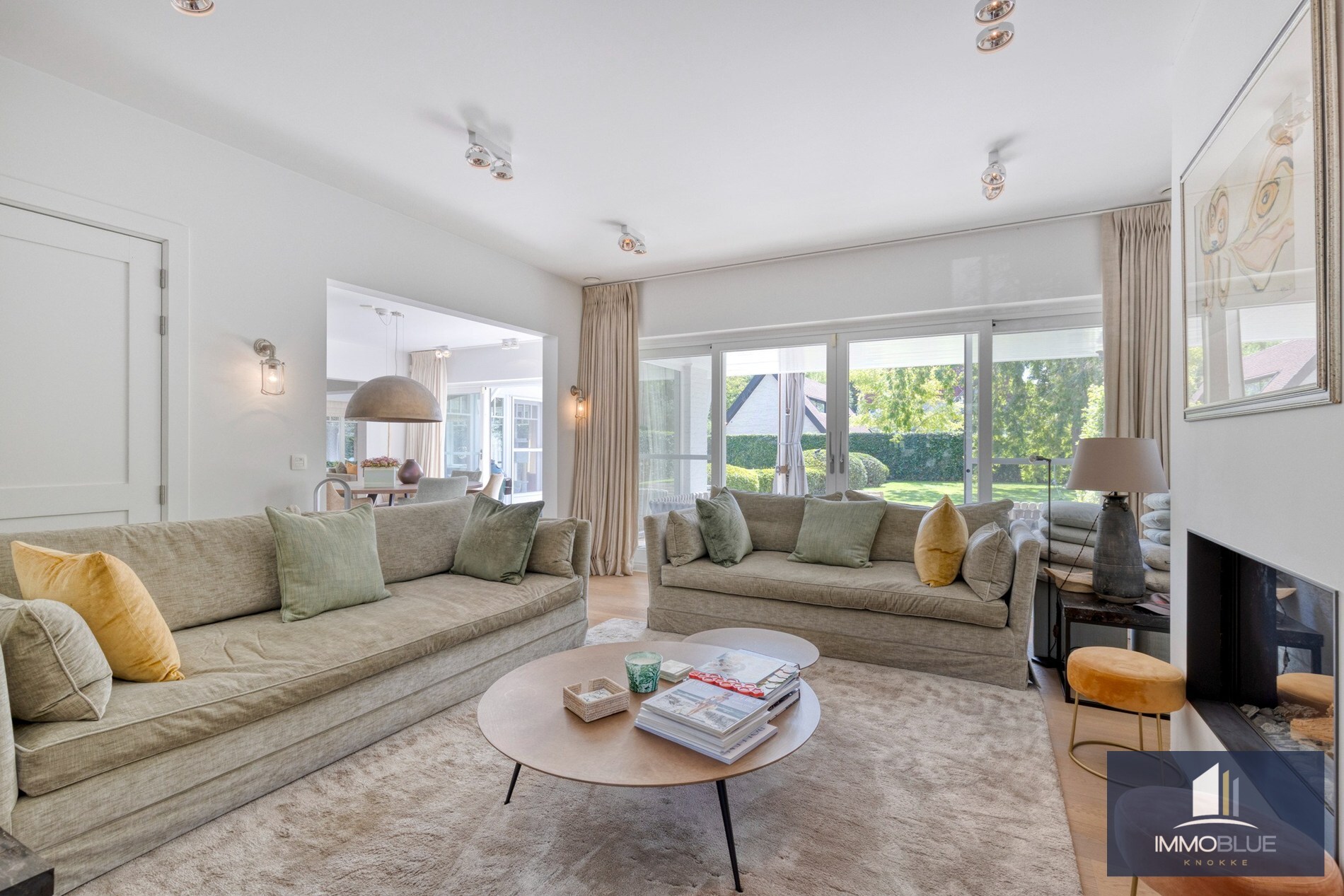 Luxueuze en stijlvolle villa in Engelse Cottage stijl met verwarmd zwembad gelegen in het Zoute. 