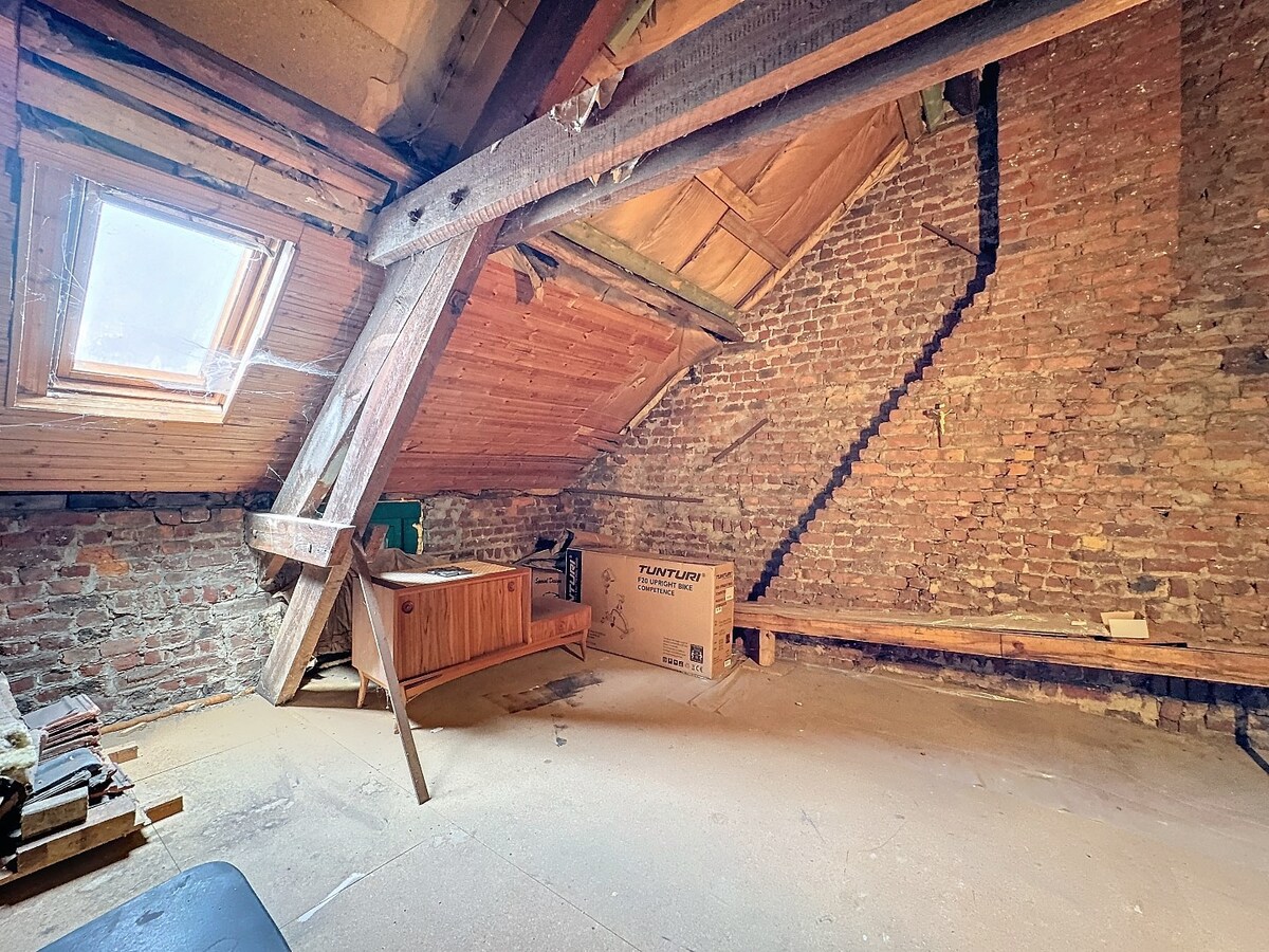 Centraal gelegen, instapklare woning met tuin te Lembeek 