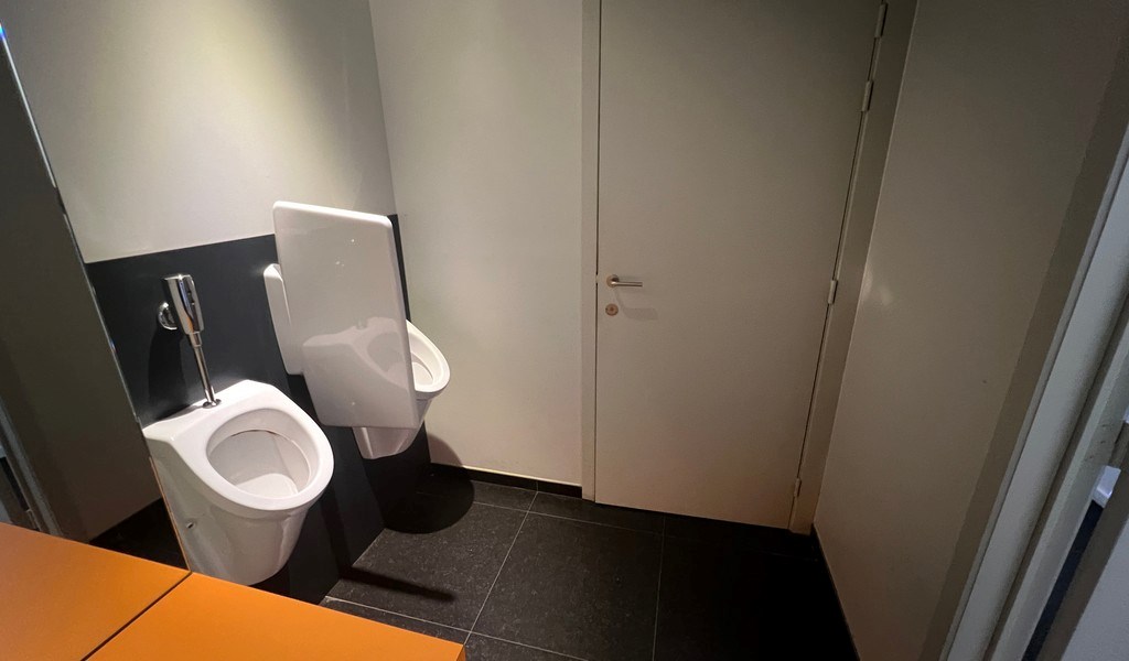 Bedrijfspand te koop in industriezone Klein Frankrijk in Ronse