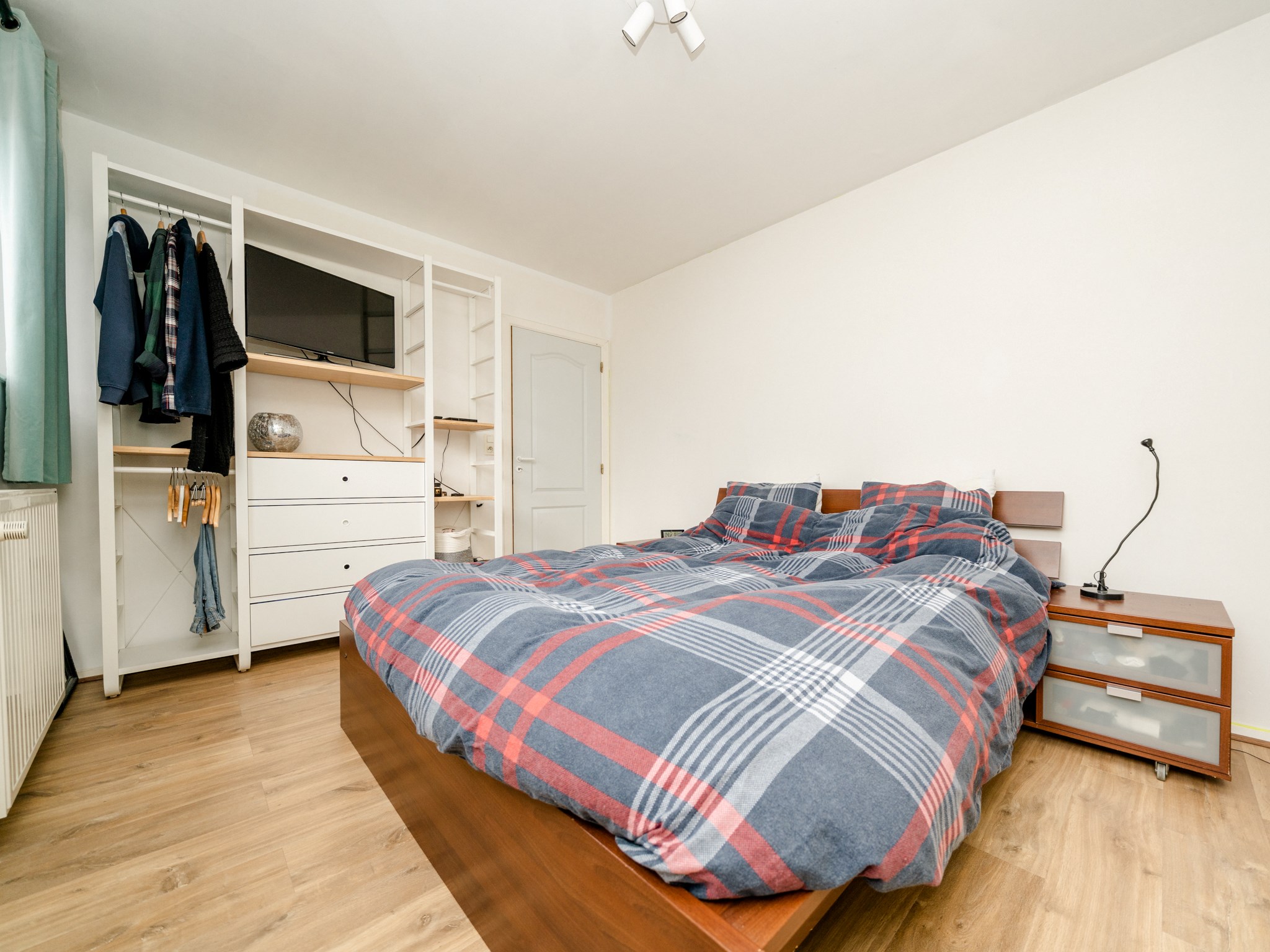 Instapklare woning met 3 kamers, terras en tuin 