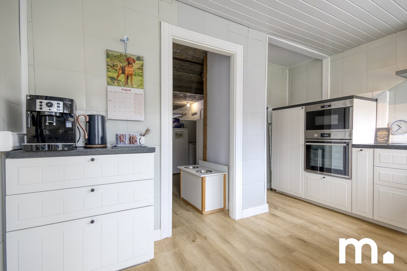 Instapklare gezinswoning met 4 ruime slaapkamers en aangelegde tuin 