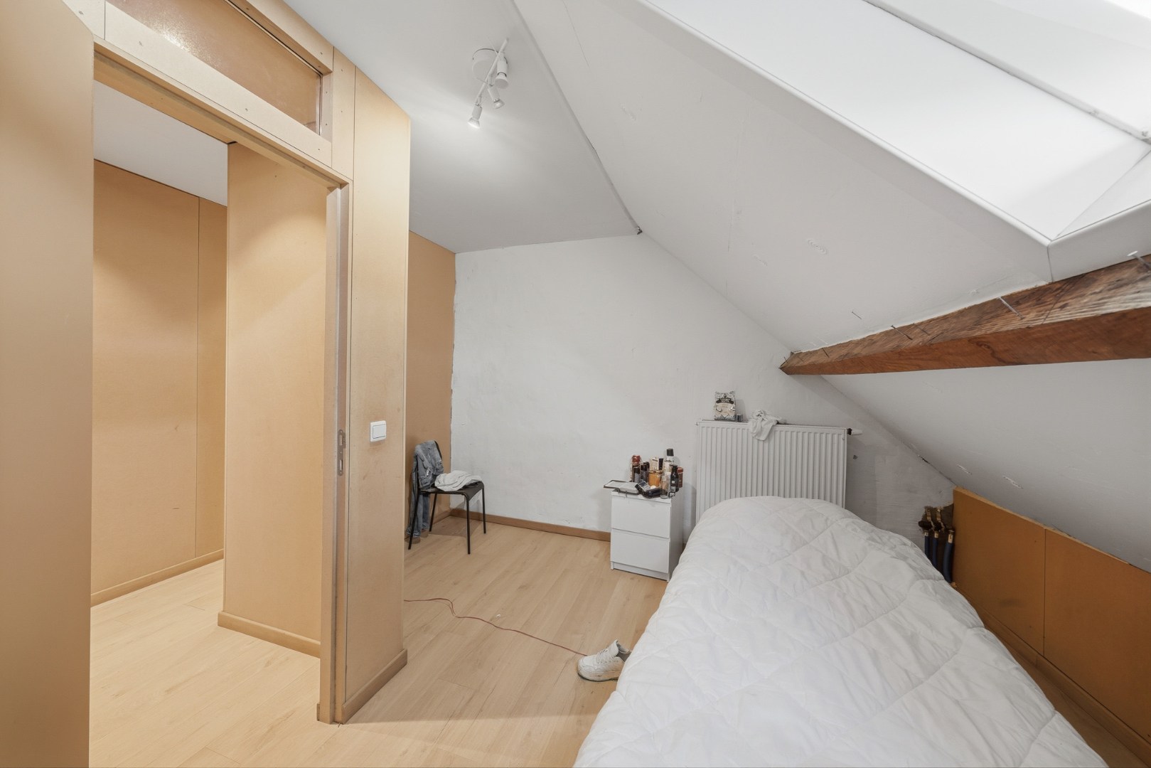 Ruime woning met veel mogelijkheden te Oostende 
