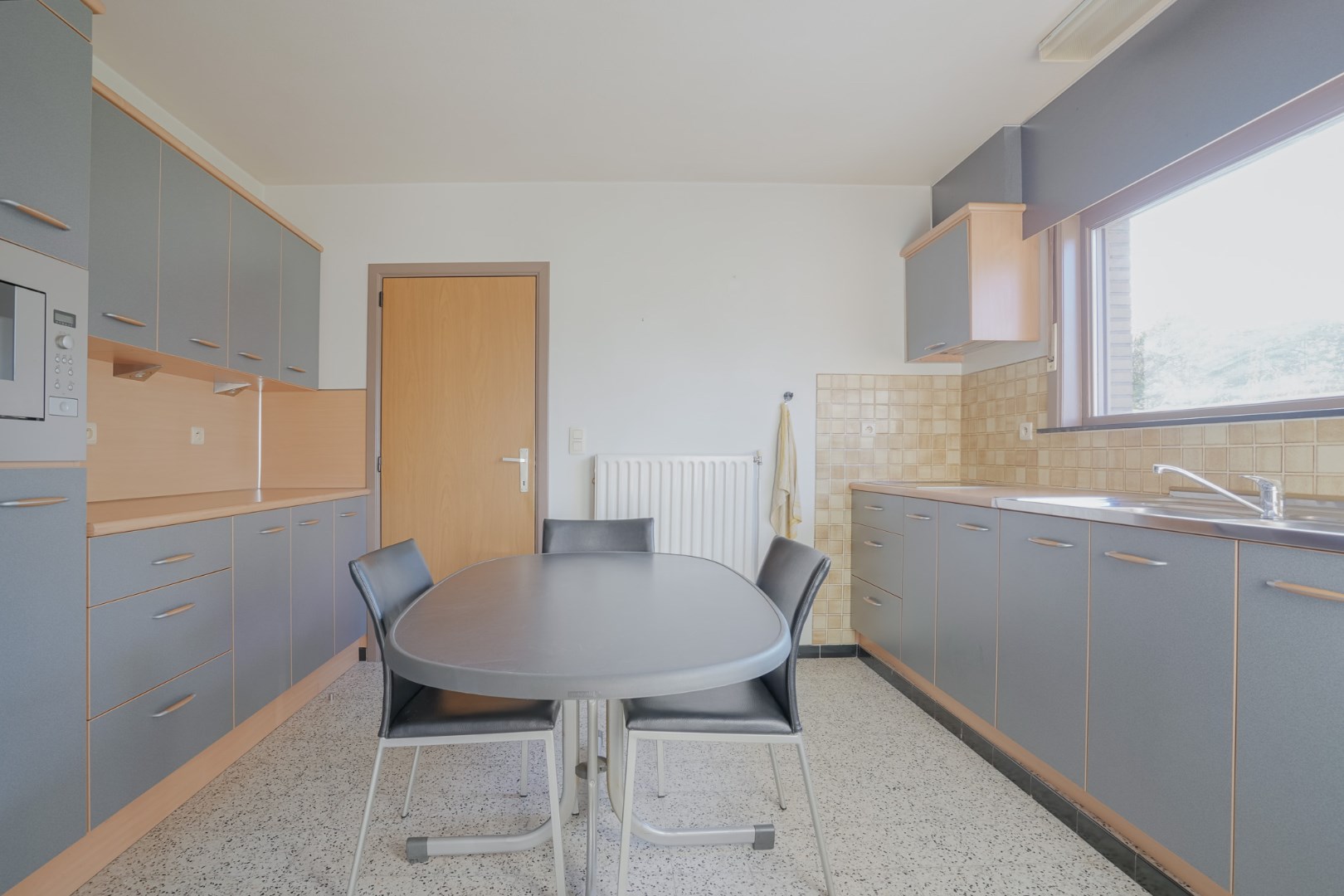 HOB met zonnige tuin in een rustige wijk te Zelzate 