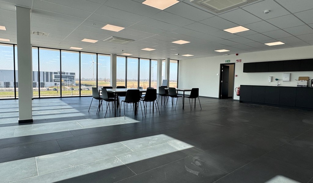 Nieuwbouw logistieke magazijnen te huur in de haven van Gent