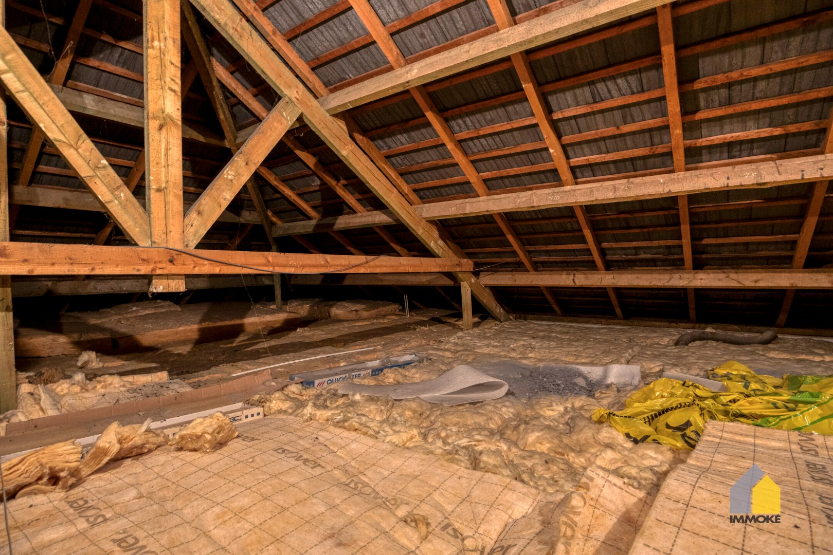 Appartement (161 m²) met ruime woonkamer en 3 slaapkamers. 