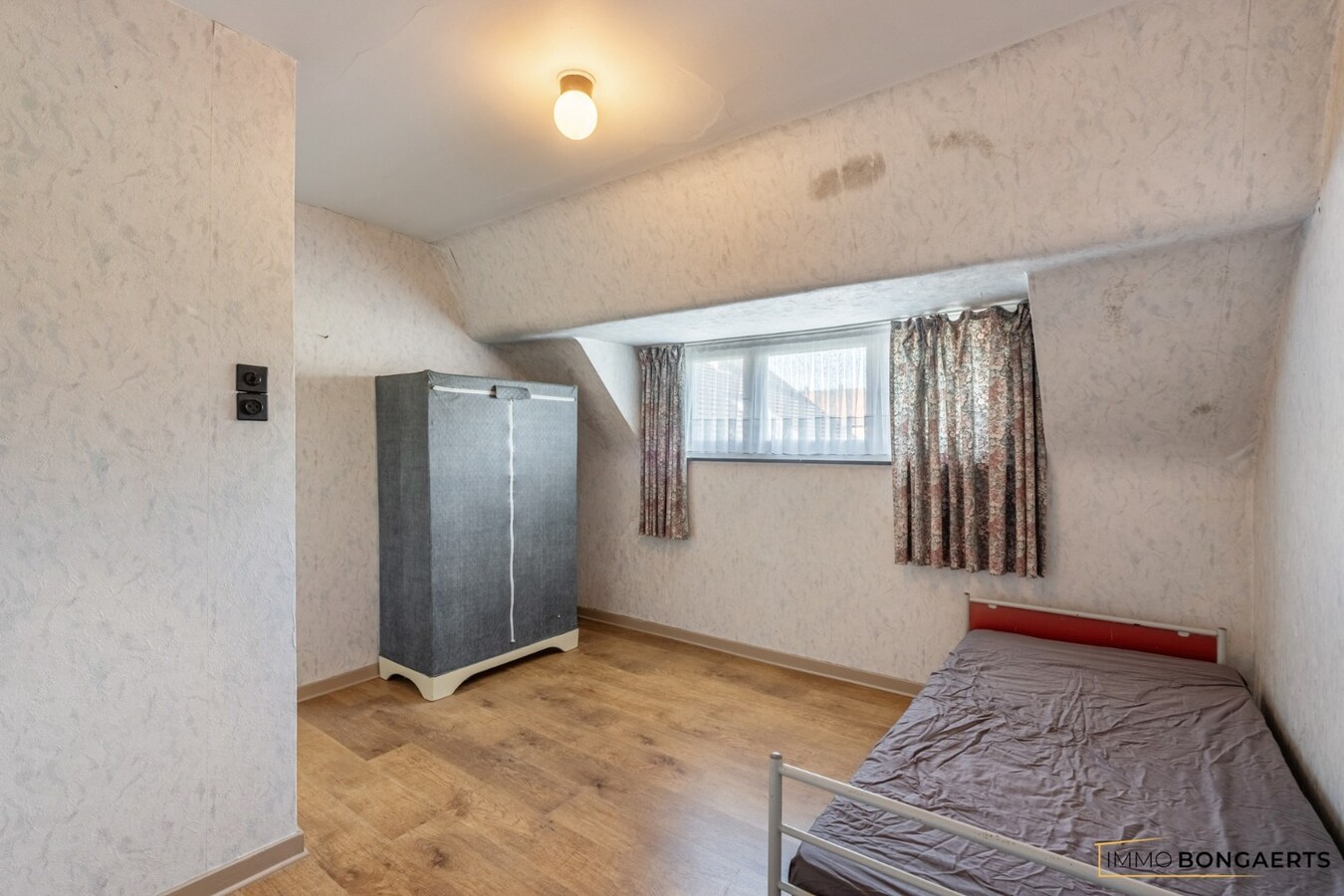 Vrijstaande woning met 3 slaapkamers 