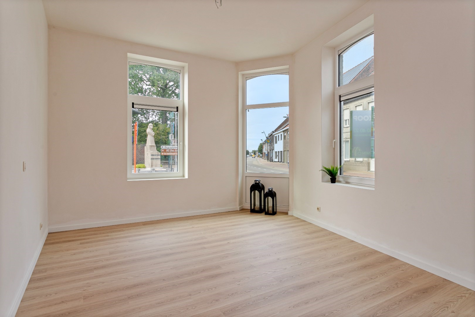 Volledig afgewerkt appartement met 2 slaapkamers en terras. 