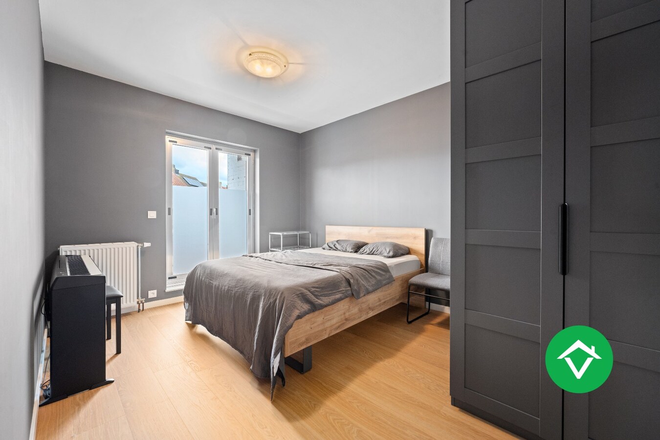 Instapklaar appartement op topligging in Bredene – volledig gerenoveerd en energiezuinig (label B) 