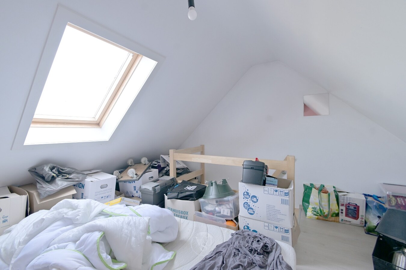 Gerenoveerde rijwoning, nabij centrum Oudenaarde 