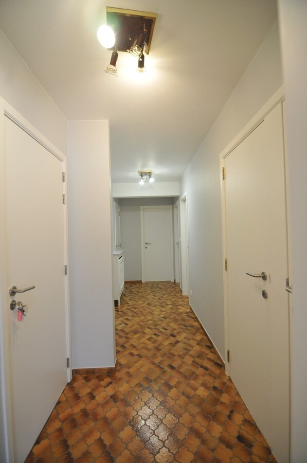 Ruim appartement 3 slaapkamers en garage 