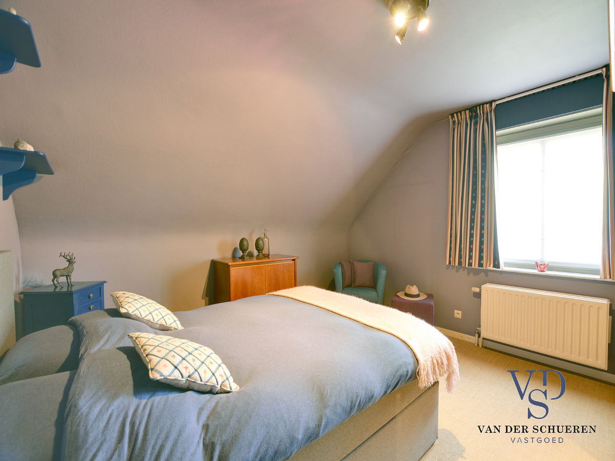 Ruime, tijdloze villa. Uitstekende ligging. 