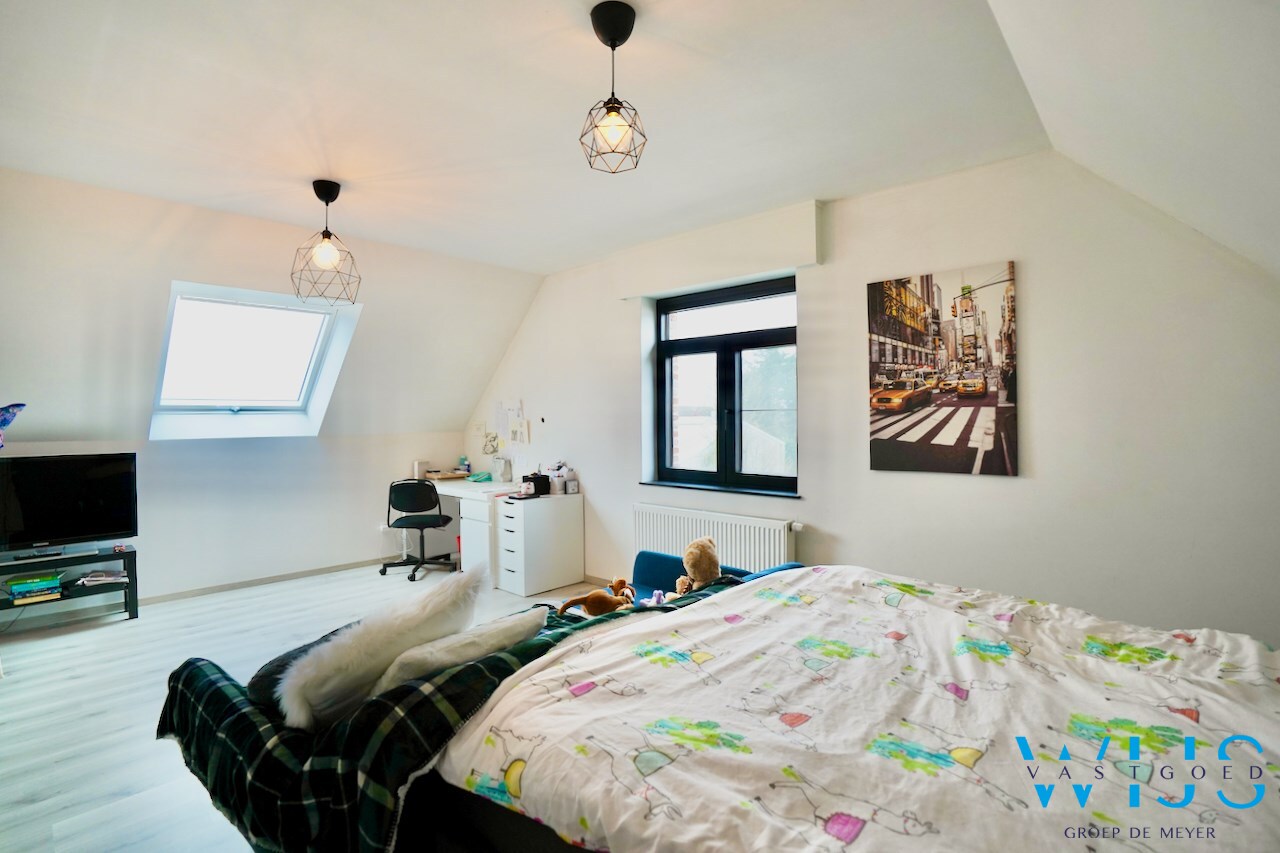 Waanzinnig mooie pastorijwoning te Assenede ! 