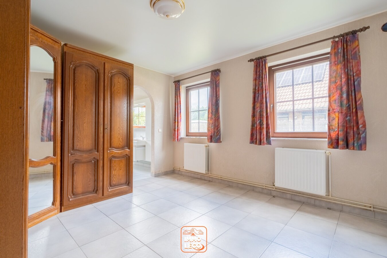 Villa semi "Plain-Pied" avec 2 garages, sur une parcelle de 759m², TOP POTENTIEL ! 