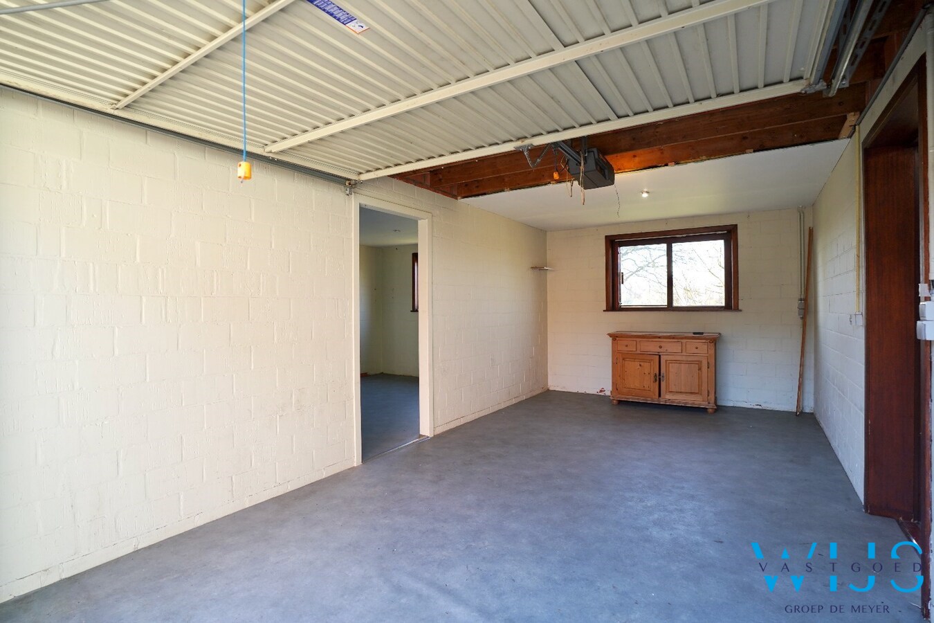 Interessant te renoveren woonhuis met 4.133 m² grond in het centrum van Wippelgem! 