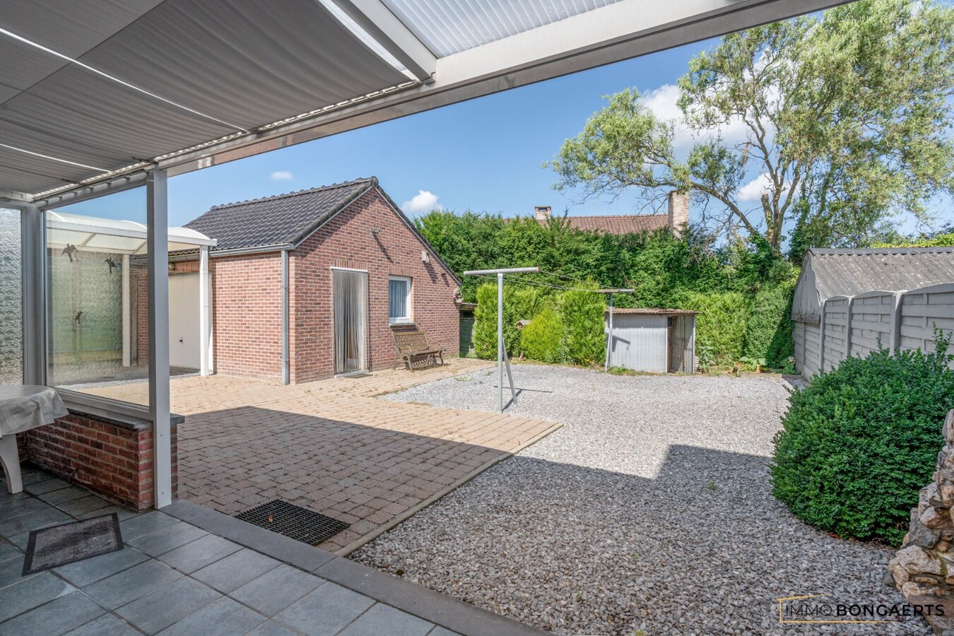 Woning met onderhoudsvriendelijke tuin 