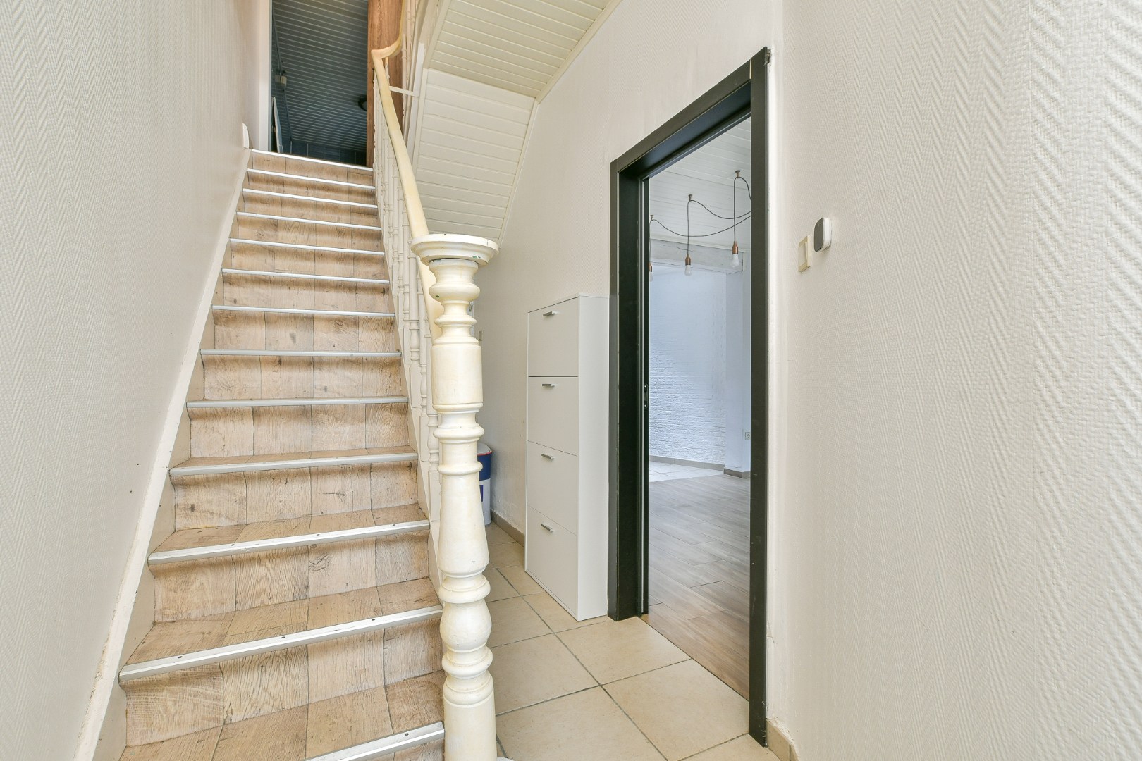 Charmante en verrassend ruime woning met terras in het centrum van Blankenberge! 