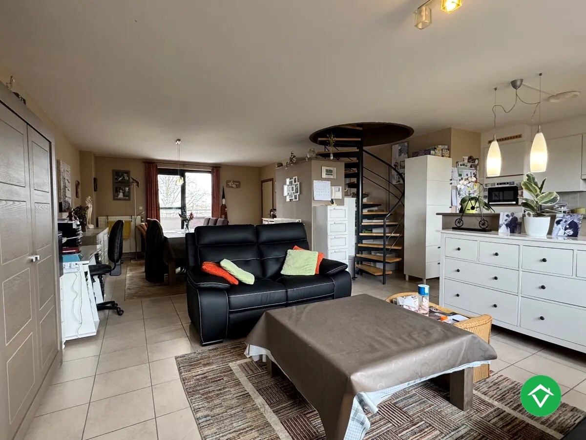 Appartement met 3 slaapkamers ruim terras en garage te Koekelare 