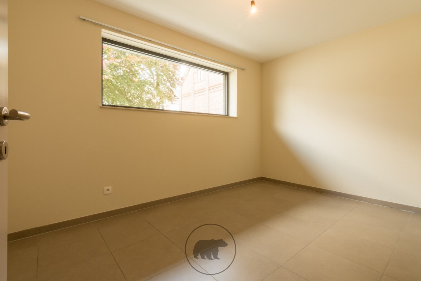 Ruim 3slk appartement met tuin en garagebox in centrum Lochristi 