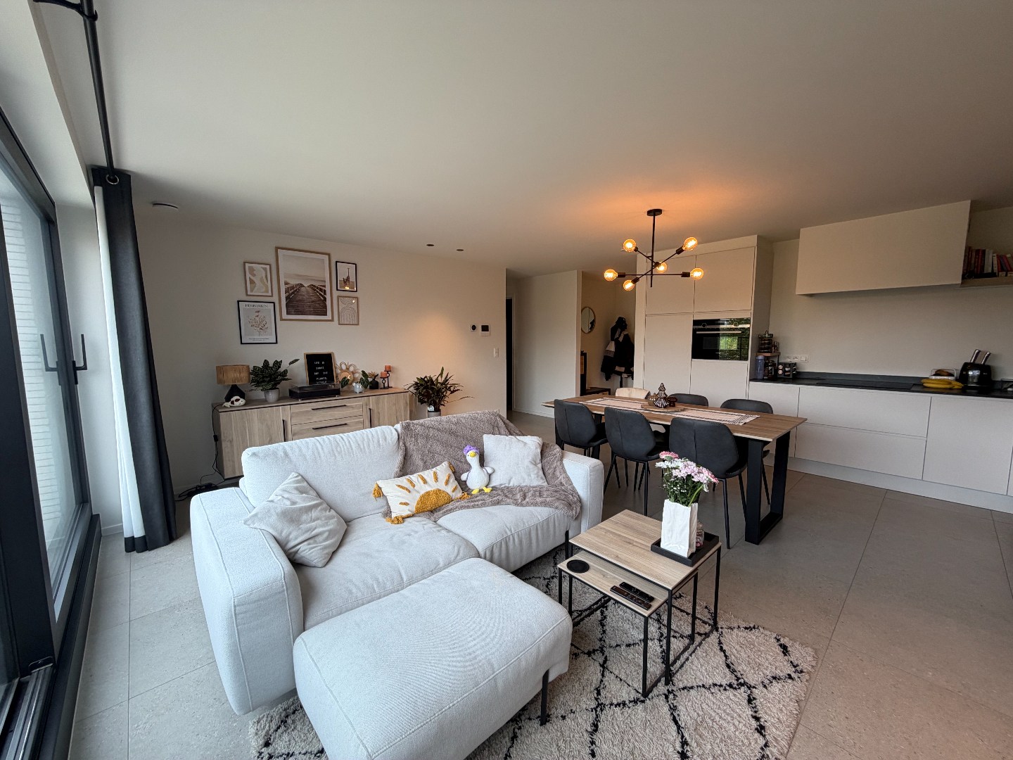Ruim appartement met 1 slaapkamer nabij het centrum van Geel 