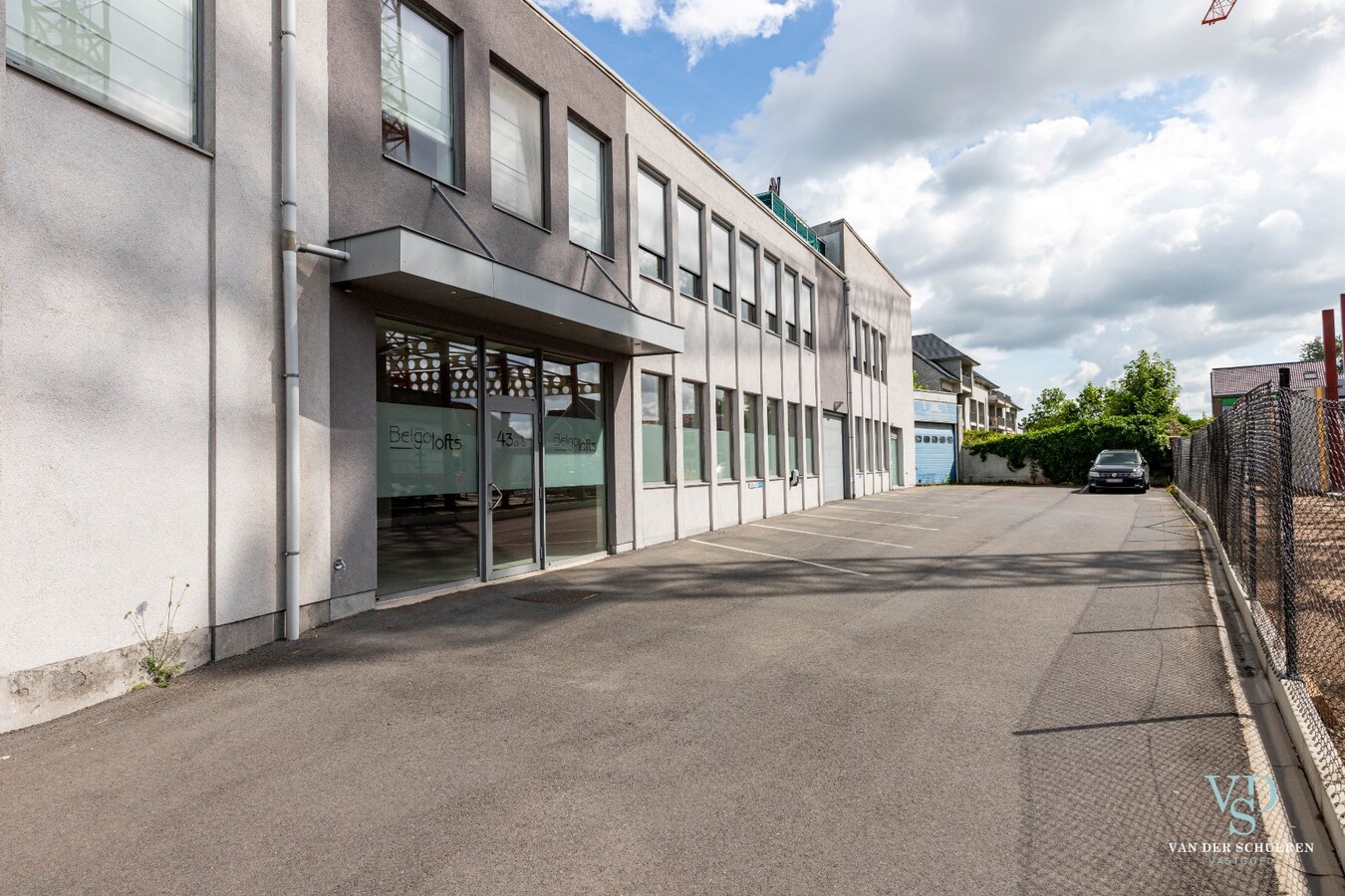 Ruim en rustig wonen in eigentijdse loft. 