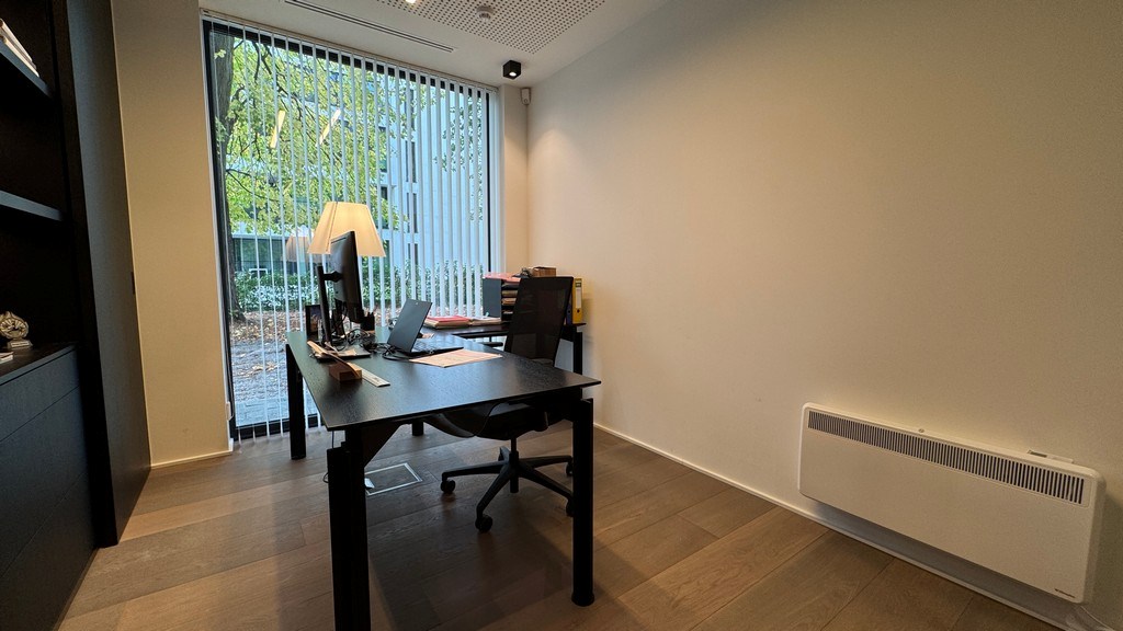 Hoogwaardig afgewerkt kantoor te koop aan de Sterre in Gent