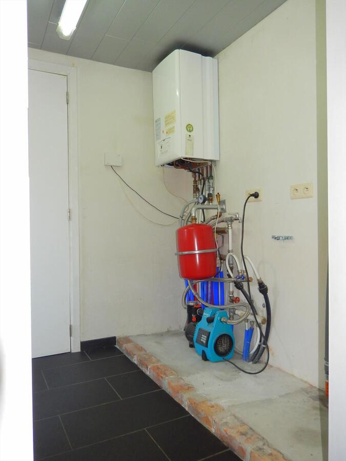 Charmante ruime woning te varsenare 