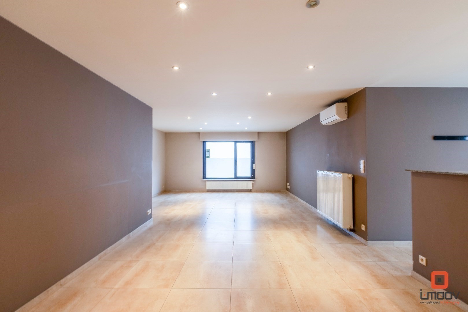 Instapklare woon-werkcombinatie met terras op gunstige locatie 