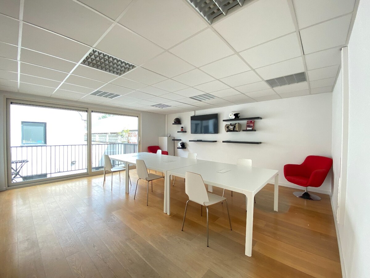 Bureaux à louer, idéalement situés à Tournai ! 