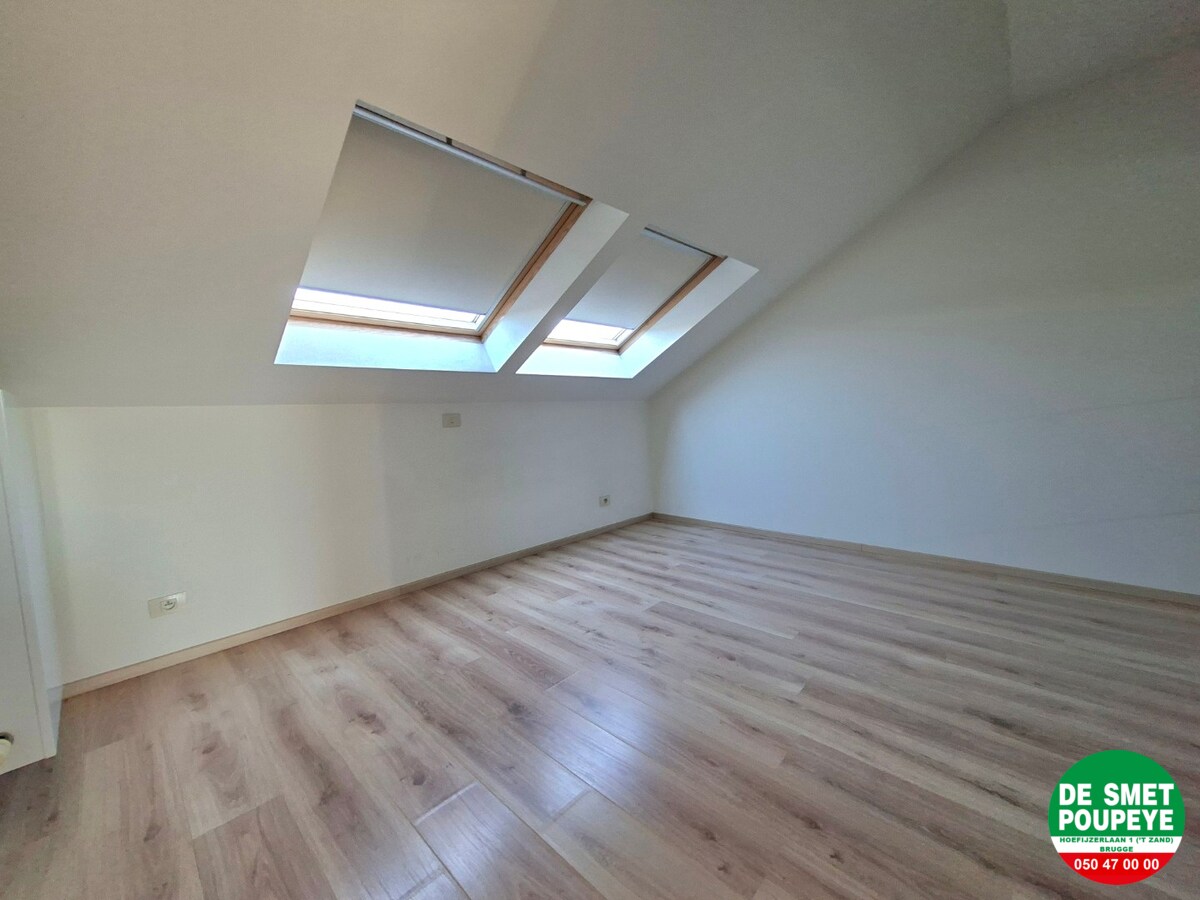Ruim duplex appartement nabij 't station 