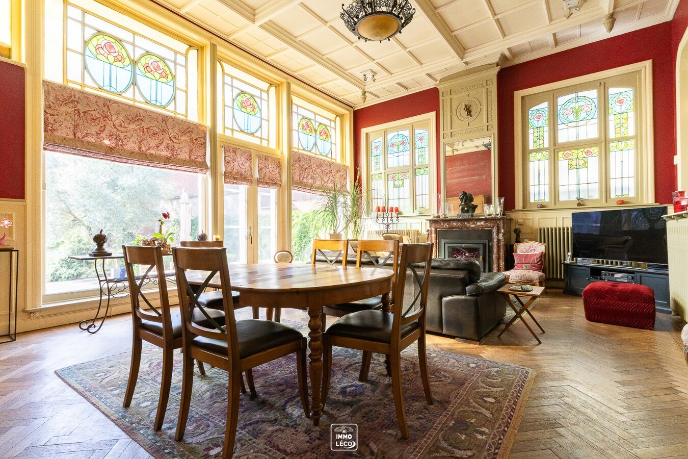 Maison de Maître chargée d'histoire, une propriété unique dans le centre-ville ! 