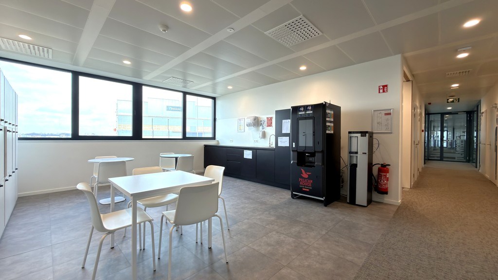 Duurzame kantoren te huur in industriezone te Hoboken