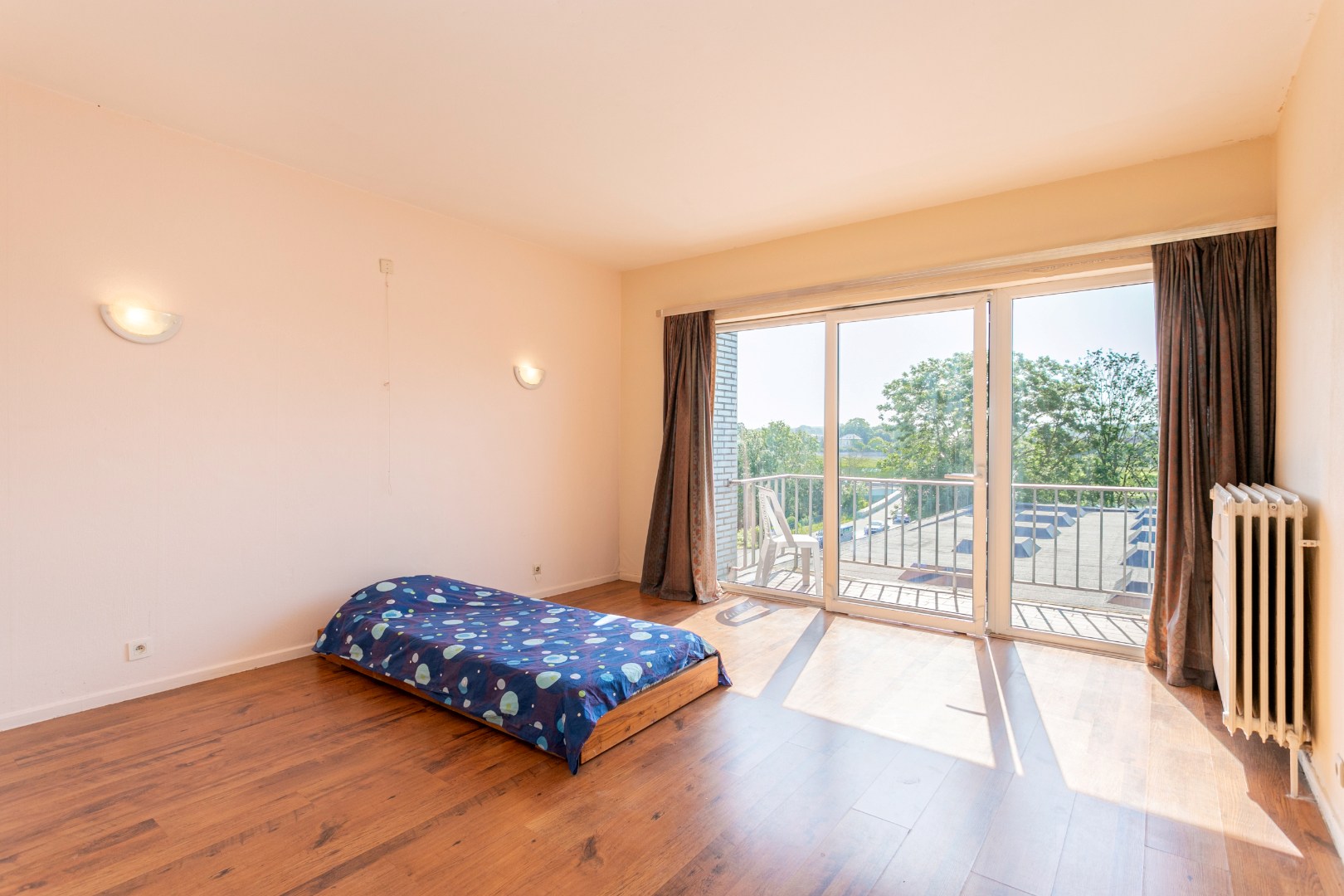 Instapklaar appartement met 2 slpk te Halle 