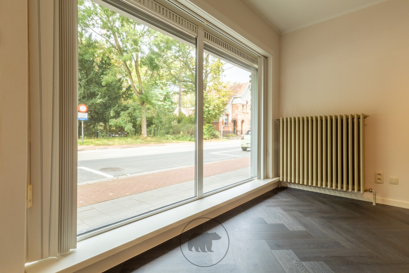 Gerenoveerd appartement aan het Groenevalleipark met ruim terras 