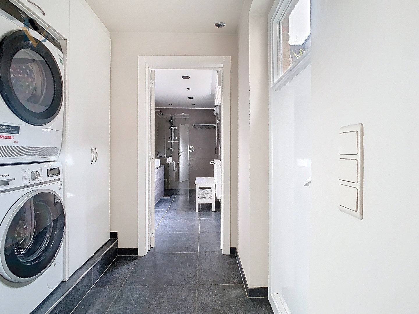 Instapklare rijwoning met tuin en garage nabij Park Vrieselhof – rustige ligging in Oelegem 