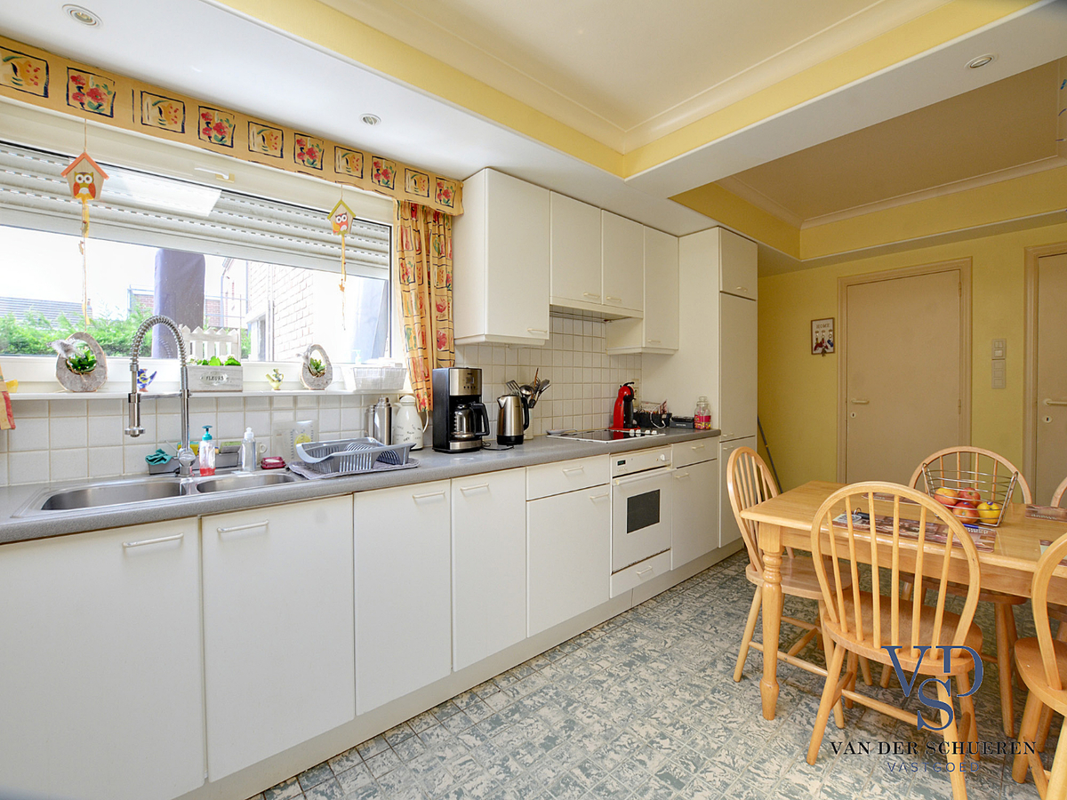 Degelijke, Half open Bebouwing. 