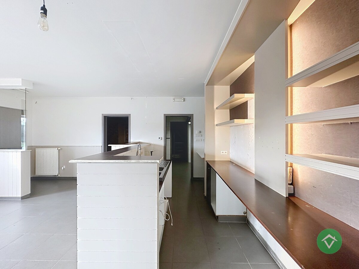 Combinatie wonen &amp; werken: horecazaak met woonst in Eernegem 