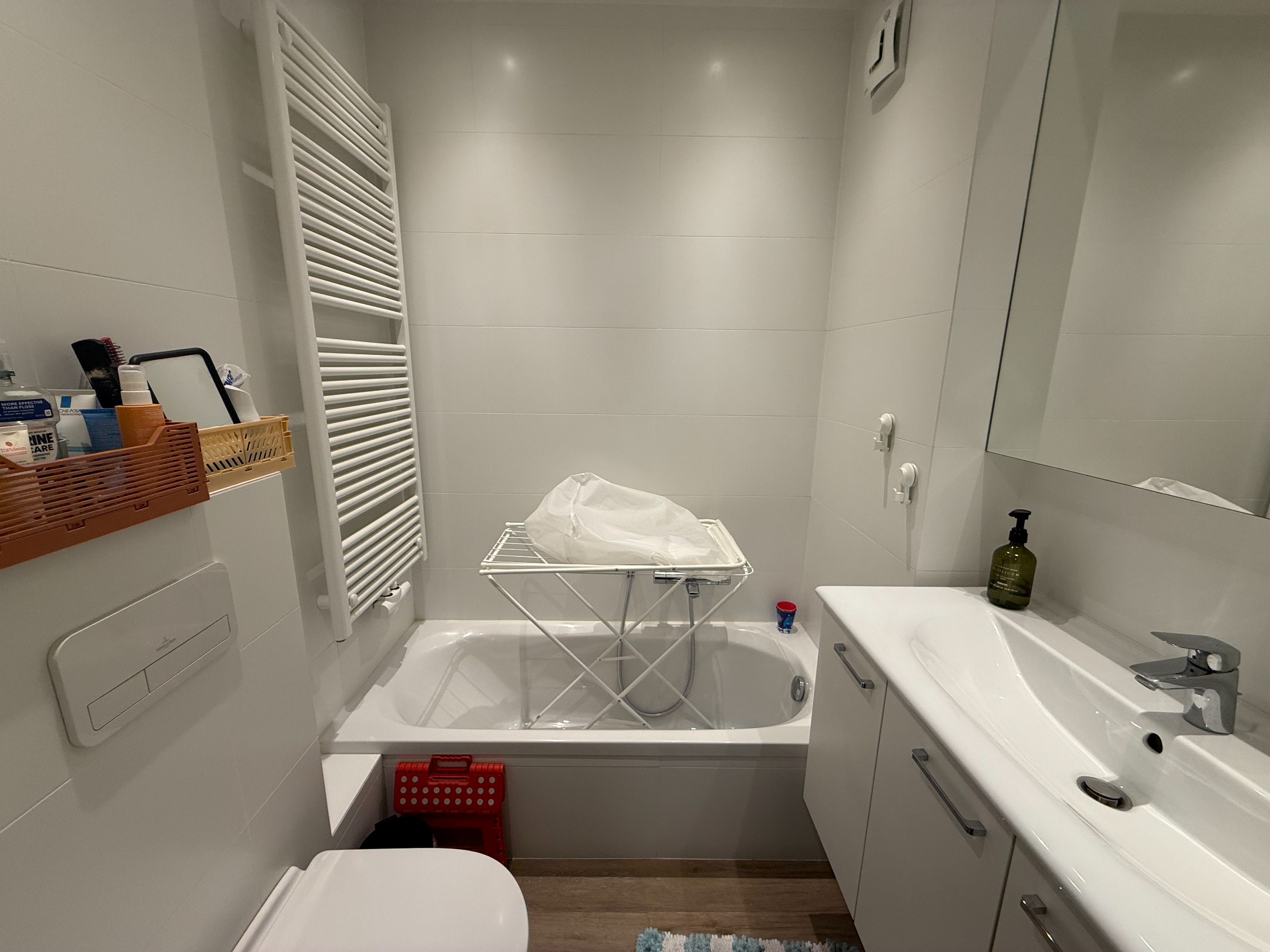 Non-meublé - Charmant appartement à louer dans l'avenue des Reines au centre de Knokke. 