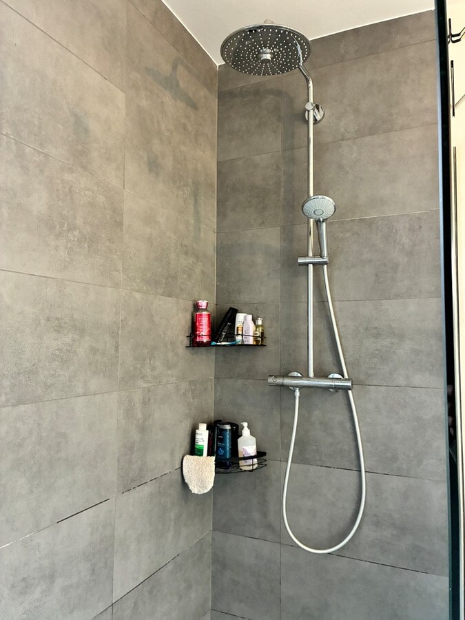 Nieuwbouwwoning nabij de Sterre - met terras en tuin ! 