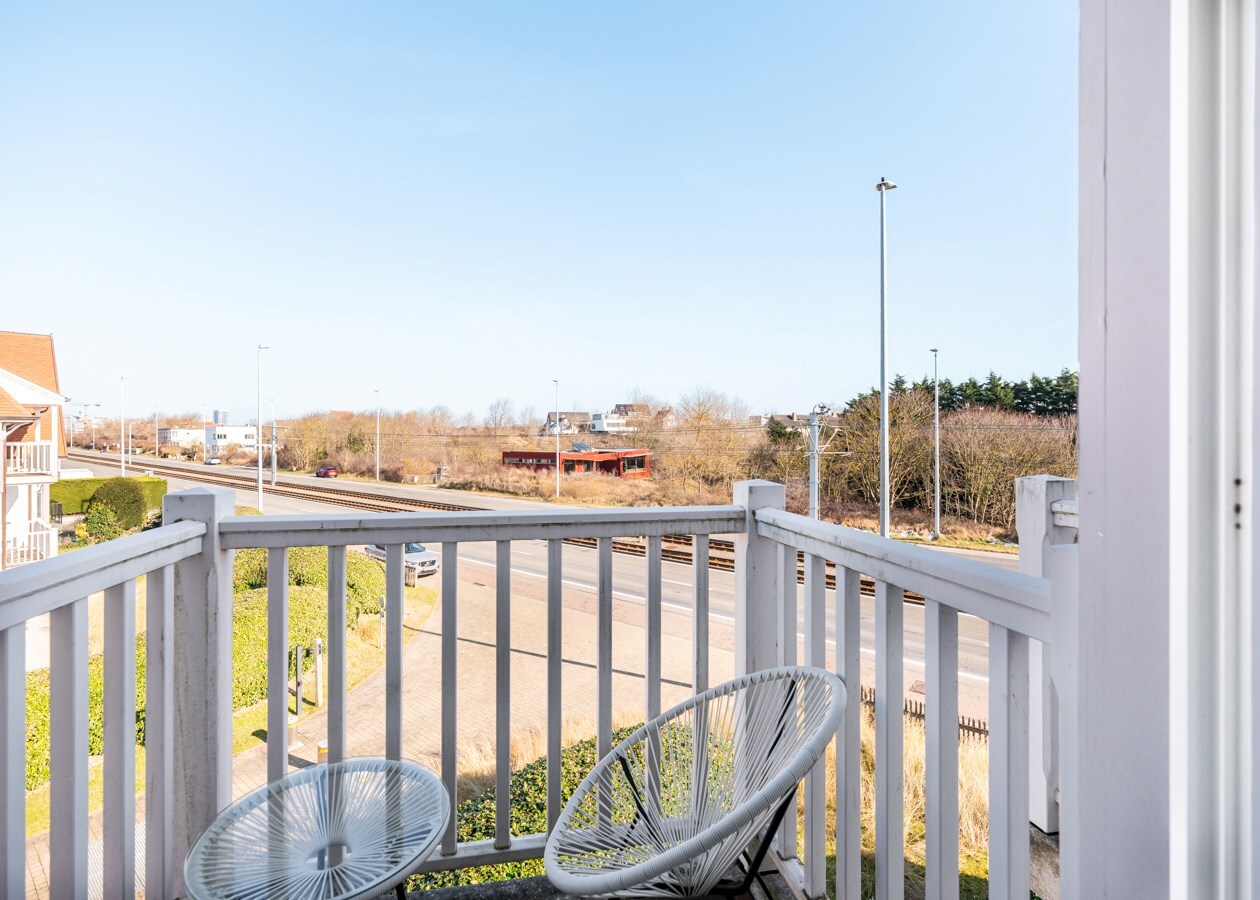 Lichtrijk 2-slaapkamerappartement vlabkij zee in Residentie East Dune 