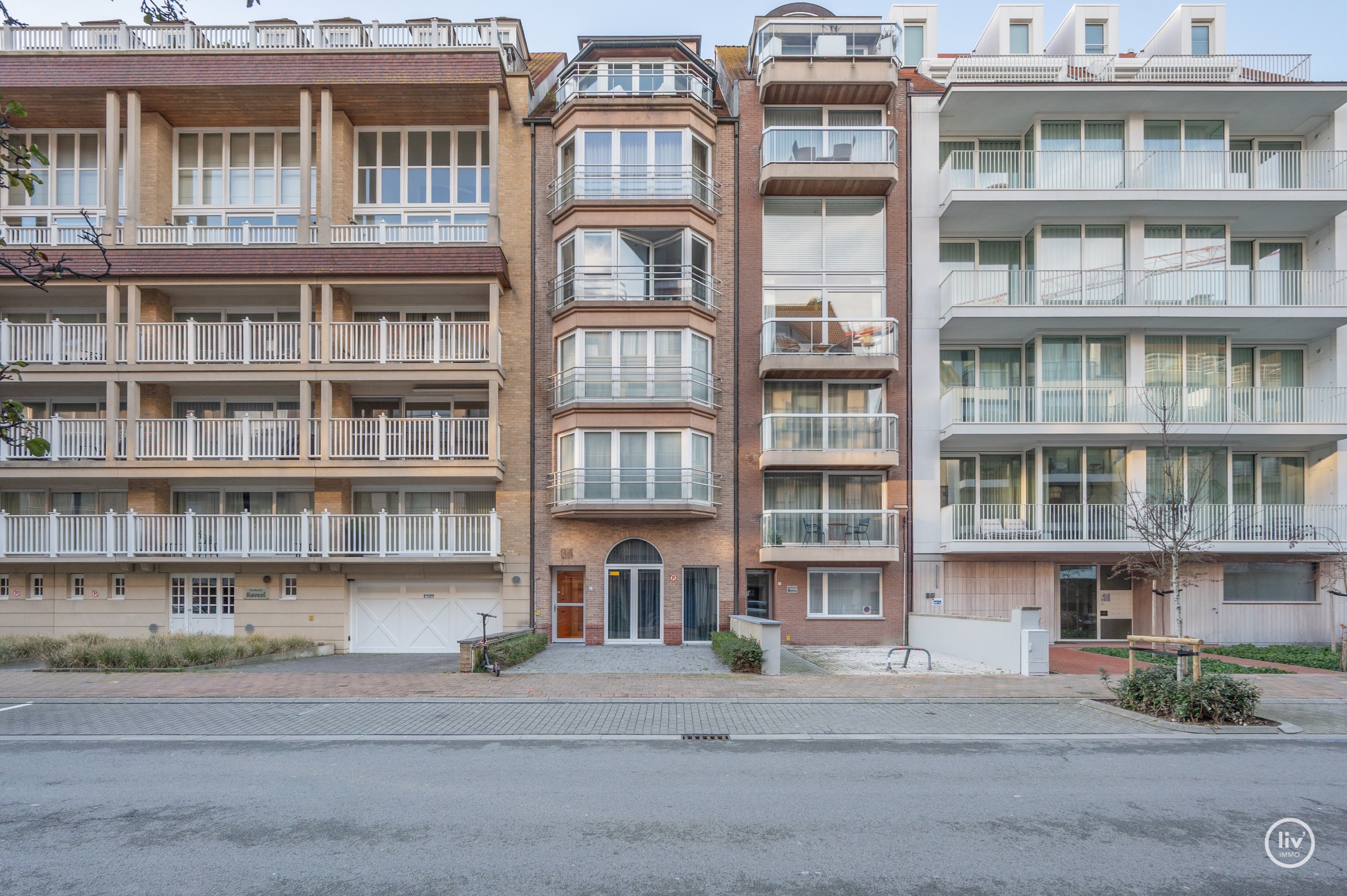 Appartement confortable avec deux chambres et possibilité de stationnement devant l'appartement. 