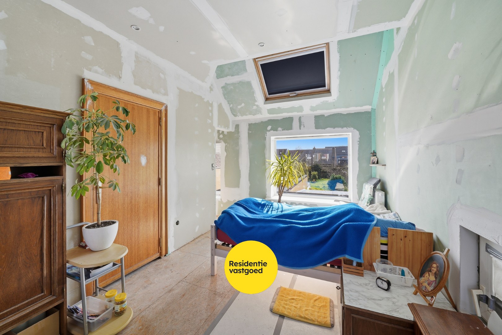 Verder af te werken woning in centrum Oudenburg 