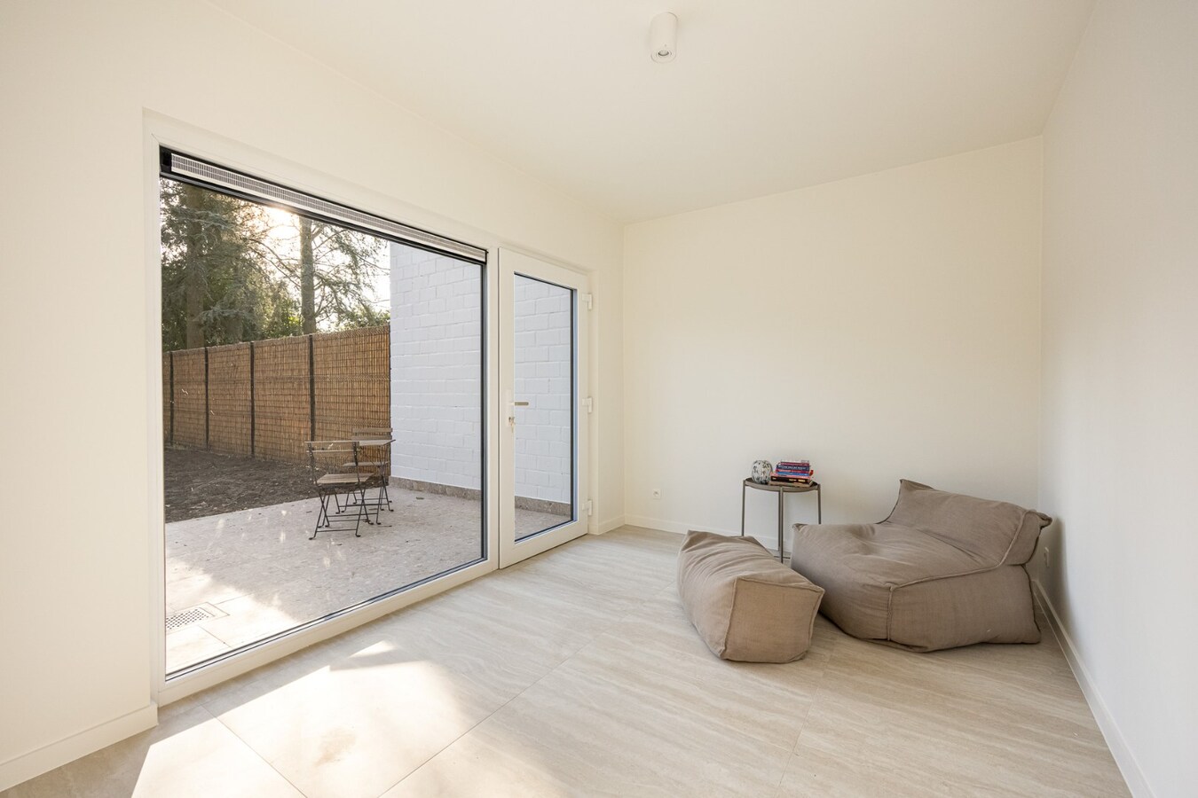 Volledig gerenoveerde HOB op een toplocatie te Brasschaat! 