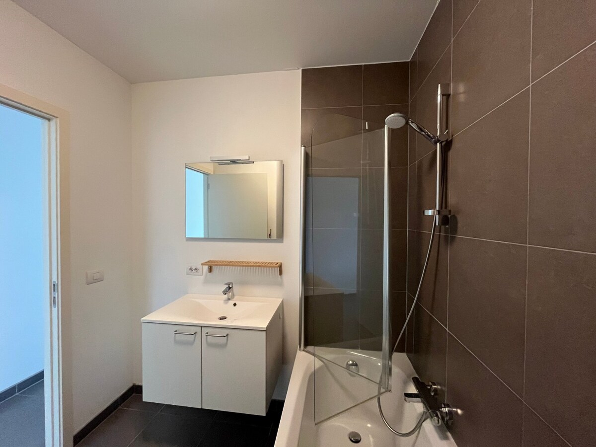 2-slaapkamer appartement met aangenaam terras. 